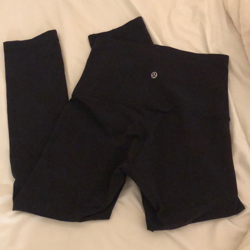 Black 23” Wunder Under Lululemon leggings
